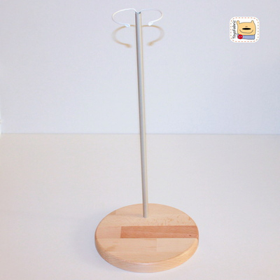 Подставка для куклы из бука (диаметр основания 35см)