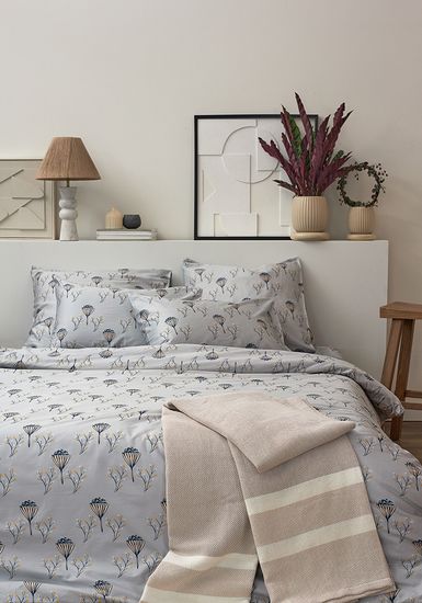 Комплект постельного белья "Полевые цветы" из премиального сатина из коллекции russian north, 150х200 см