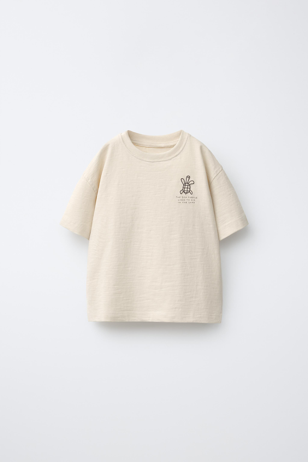 ZARA ФУТБОЛКА С ВЫШИВКОЙ ЧЕРЕПАХИ, ЦВЕТ СЛОНОВОЙ КОСТИ