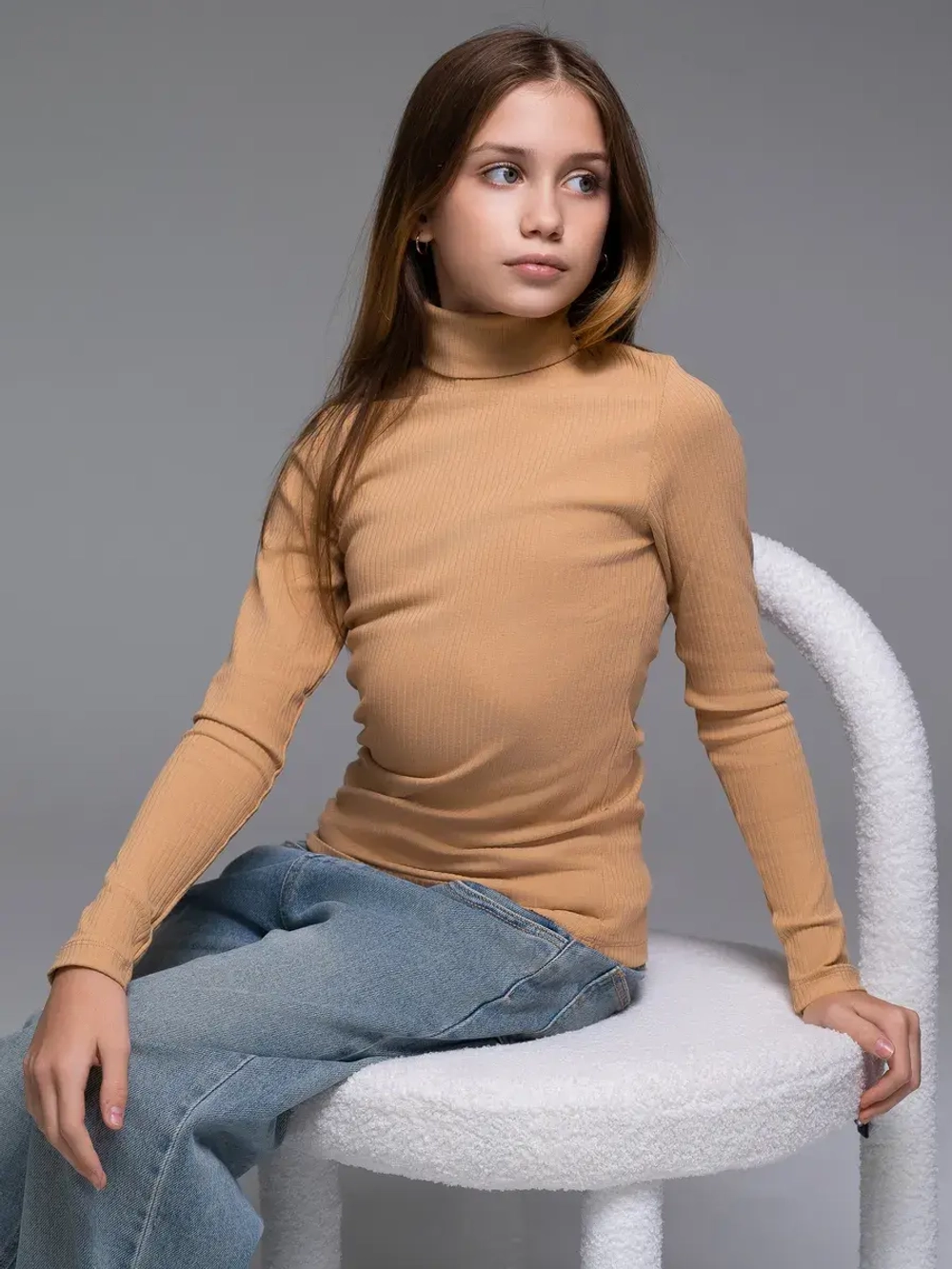 Бежевый лонгслив для девочки