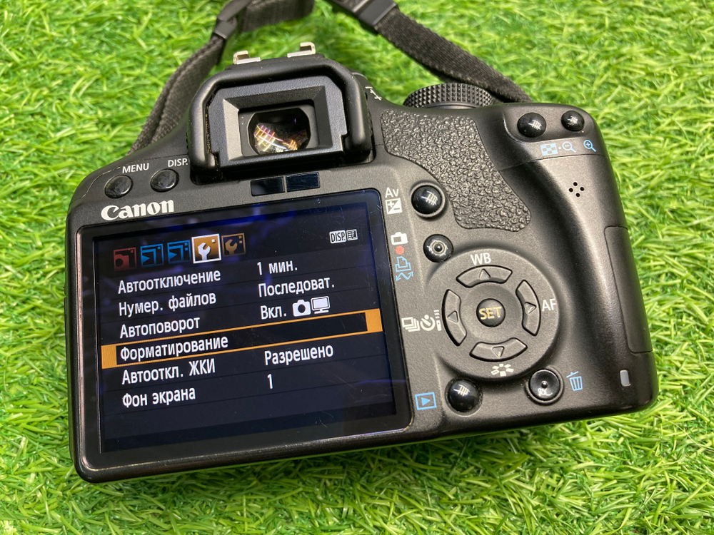 Canon 500D Kit 18-55mm 3.5-5.6 ll (16.500 кадров)