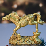 Фигурка Лошадь золото с деньгами 10см