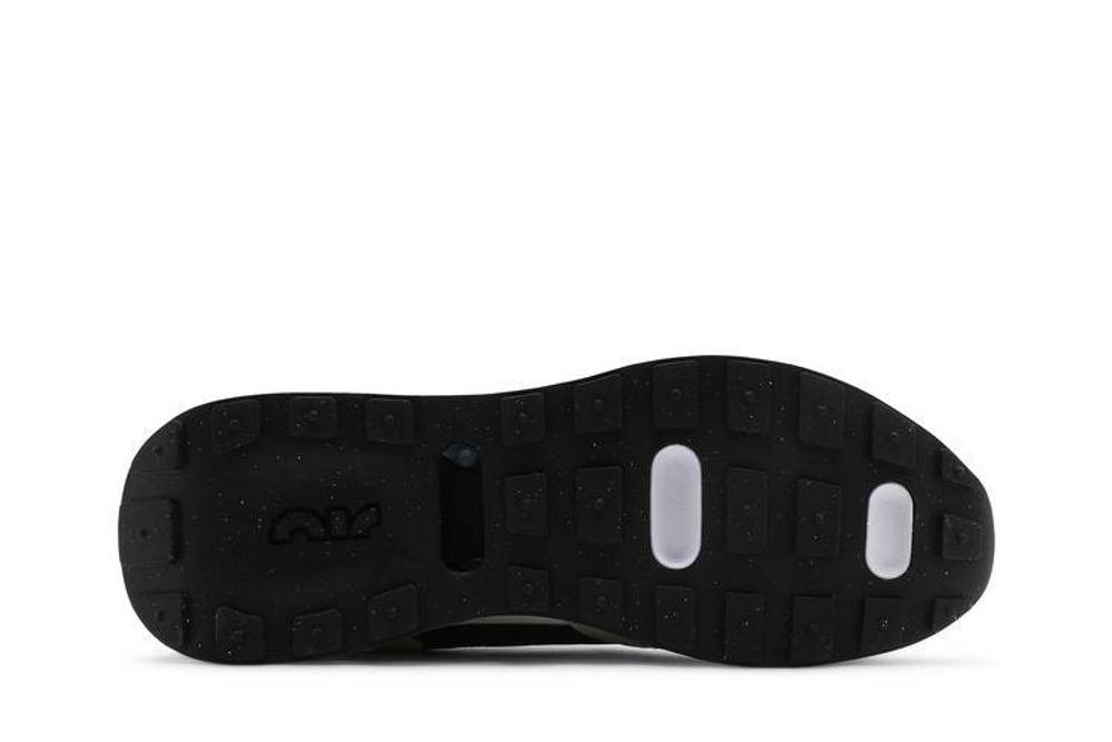 Кроссовки Nike Air Max Pre-Day Lx