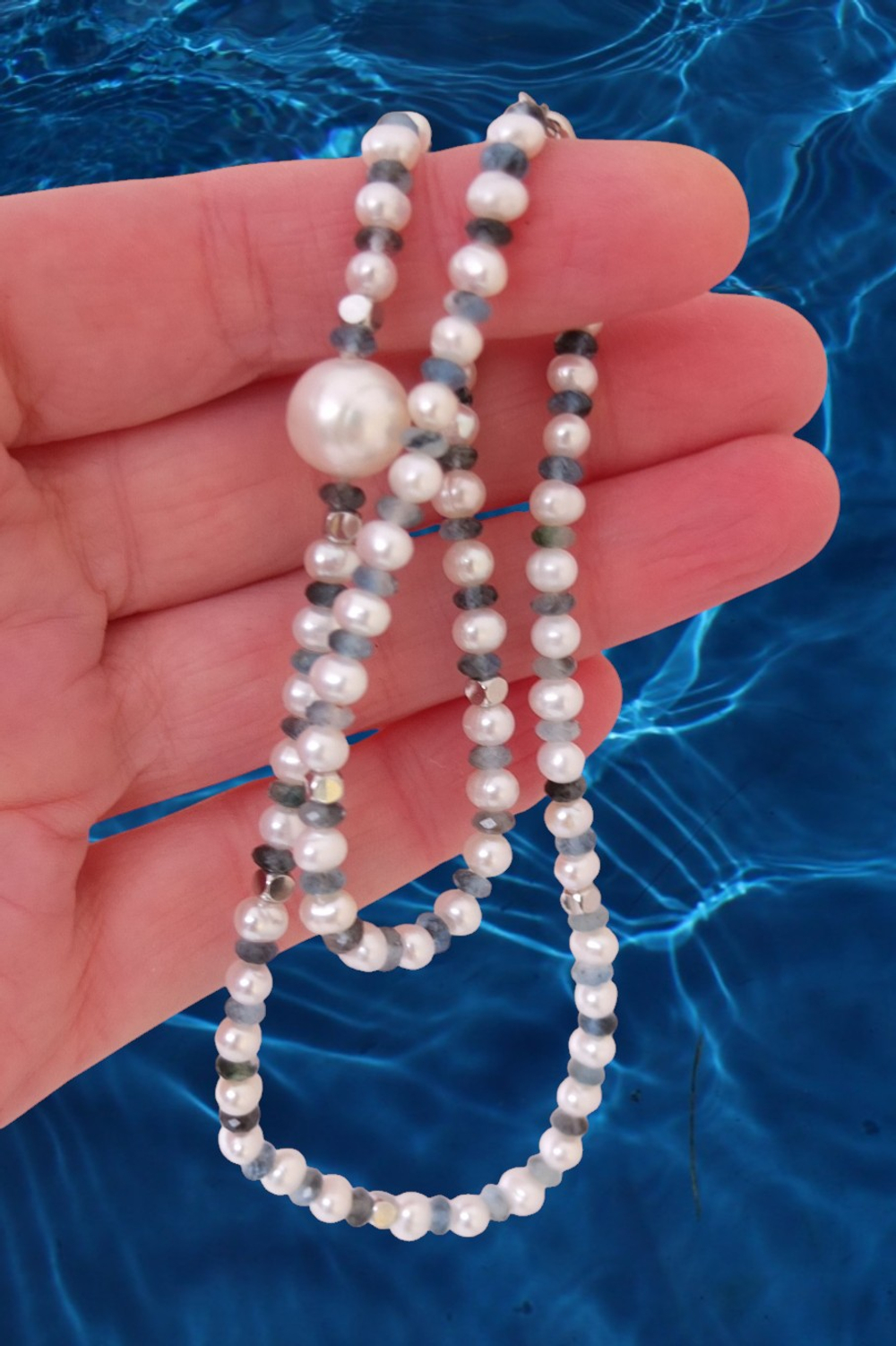 Бусы из пресноводного жемчуга и аквамарина