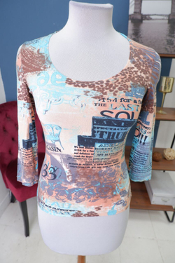 Джемпер стильный 44 размер