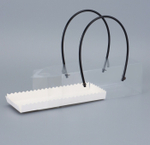 Коробка - сумочка, белая, черные ручки 22.5×8×8 см