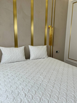 Наматрасник INVA защитный стеганный непромокаемый с бортиком 160 х 210 см / белый