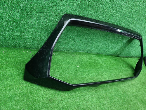 Накладка решетки радиатора Audi RS Q8 (2020-н.в.)