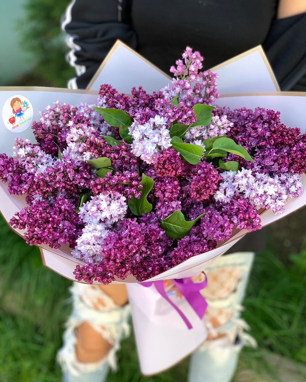 Композиция из сирени "Smell of spring"