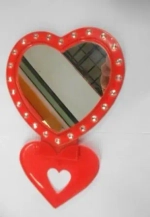 Зеркало настольное в пластиковой оправе «Белые выемки» сердце, подвесное 15*14,5см (Стикер на минивложение 20шт)