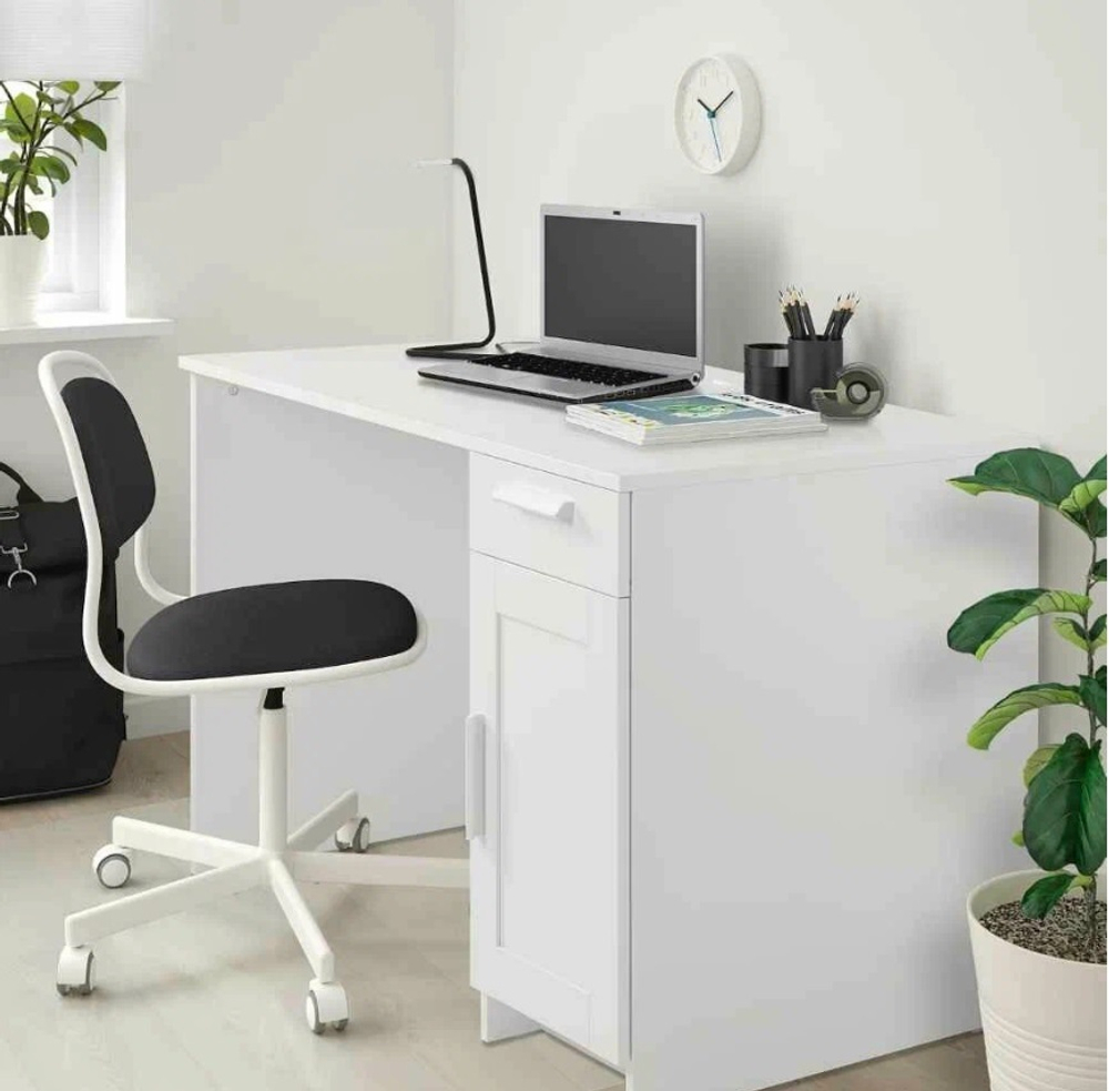 Письменный стол Ikea Brimnes, 120х65 см, белый
