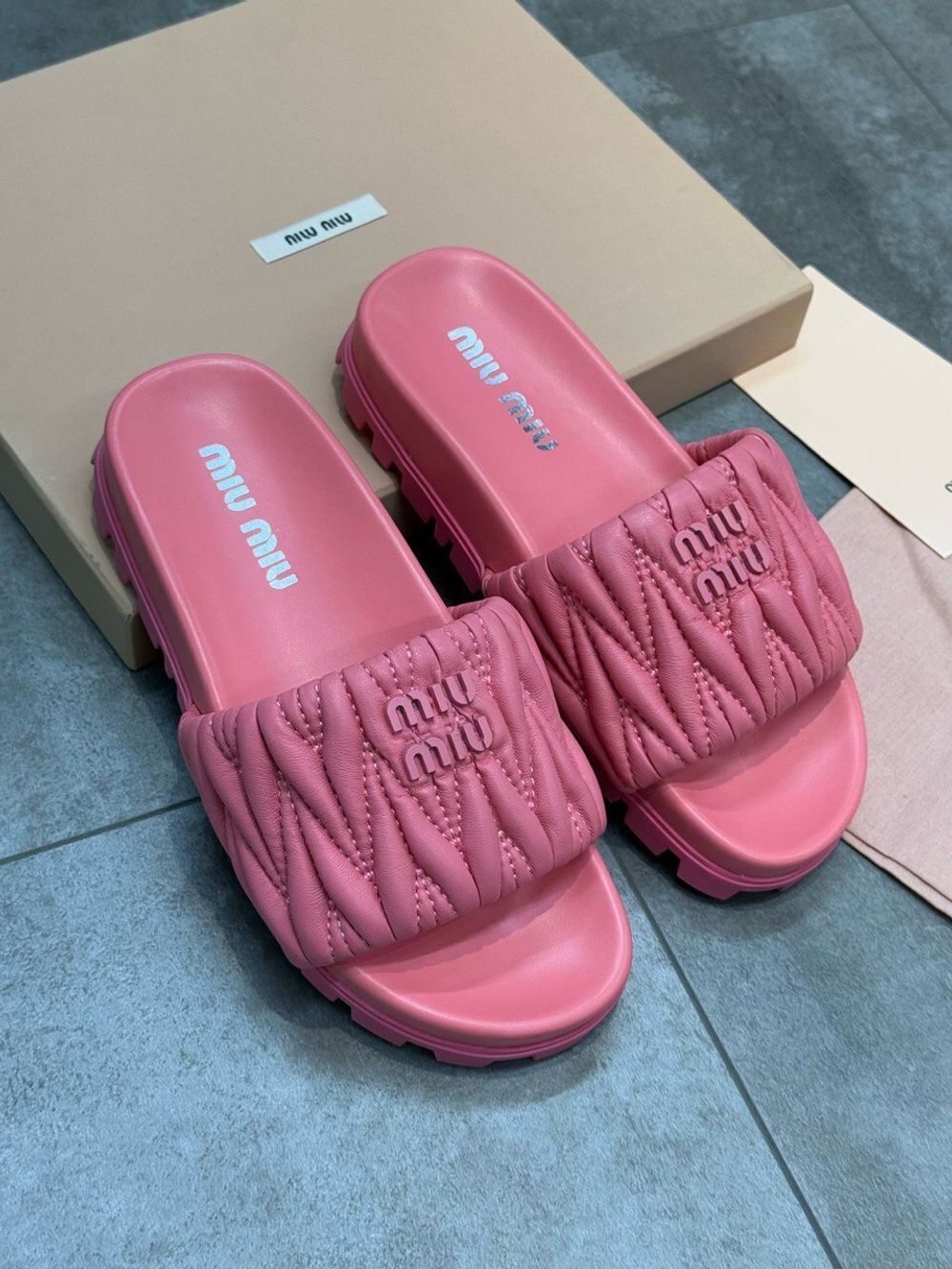 Шлепанцы MIU MIU