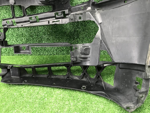 Кронштейн переднего бампера BMW 5er G30 (17-20)