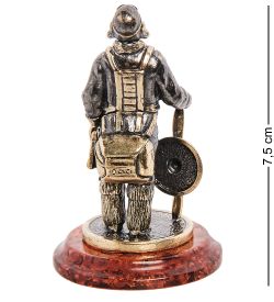 Народные промыслы AM-2140 Фигурка «Летчик» (латунь, янтарь)