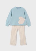 пуловер с брюками