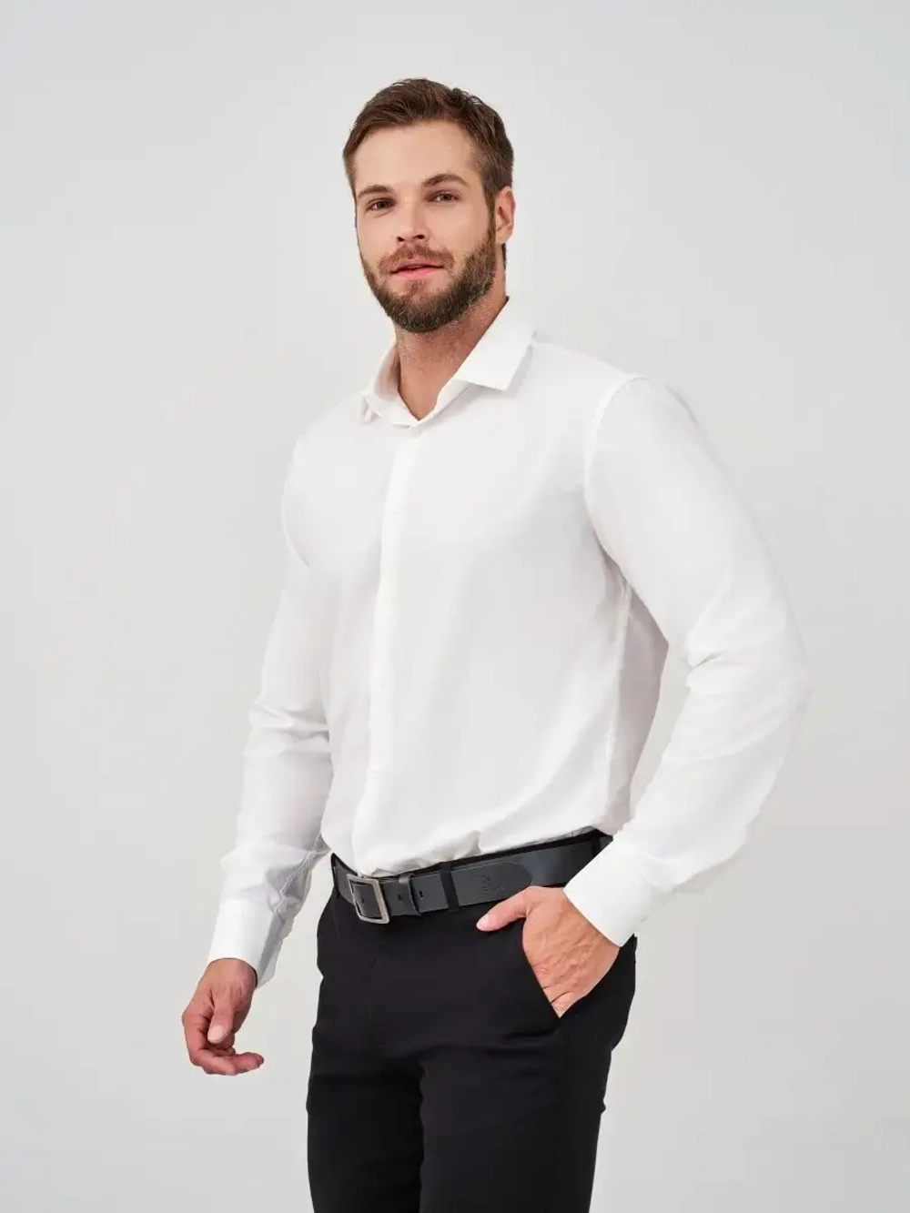 Рубашка классическая с длинным рукавом приталенная