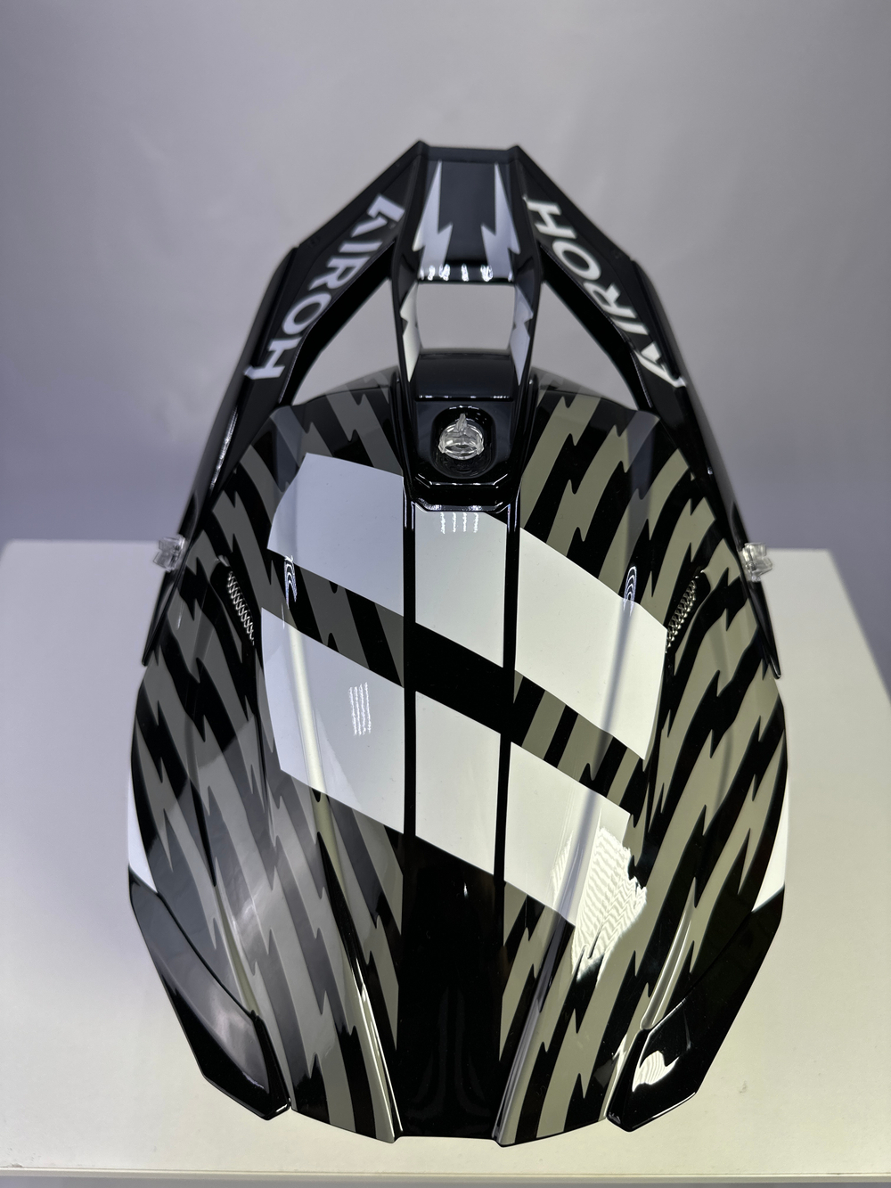 Шлем Airoh TWIST 3 THUNDER Black/White Glossy, L