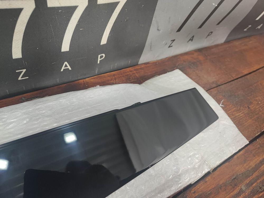 Накладка двери передней левой Mercedes S W223 Новая Оригинал A2236903300