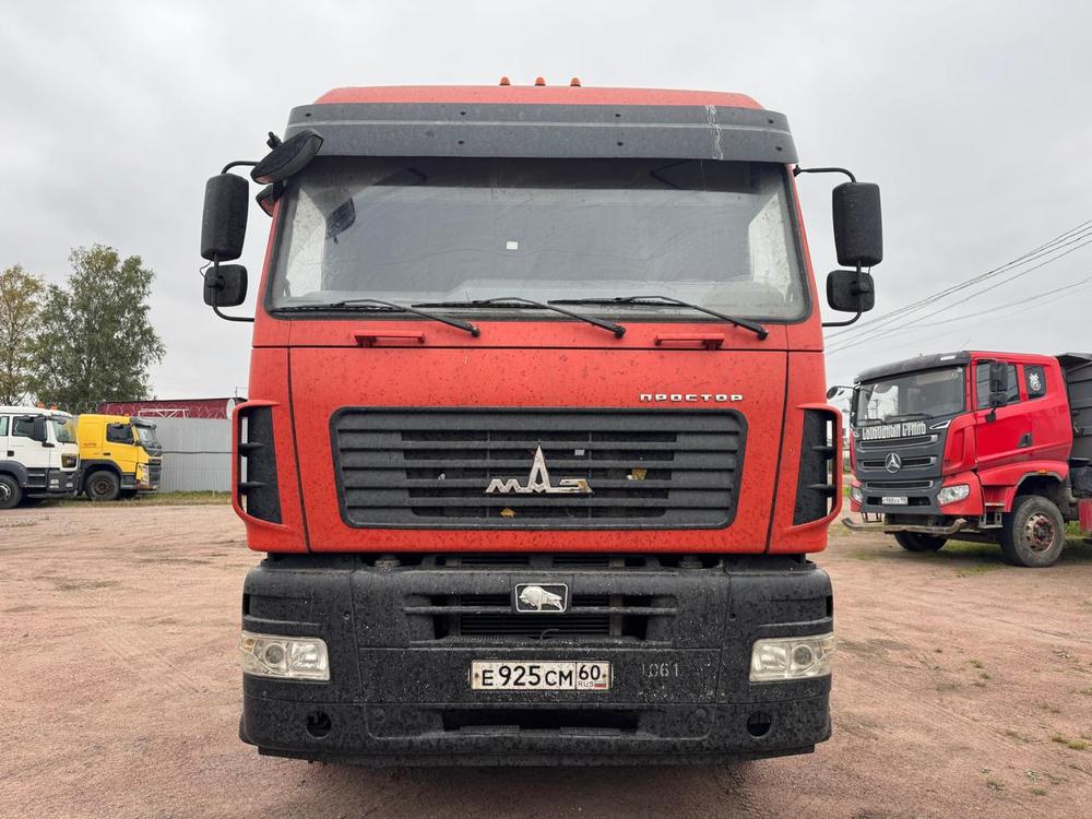 МАЗ 5440 4x2 Седельный тягач 544028-570-031 (Дизельный, 11,6 л, 423 л.с., МТ)
