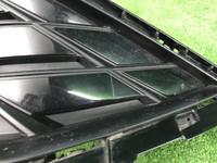 Решетка переднего бампера Geely Atlas 2 (23-нв)