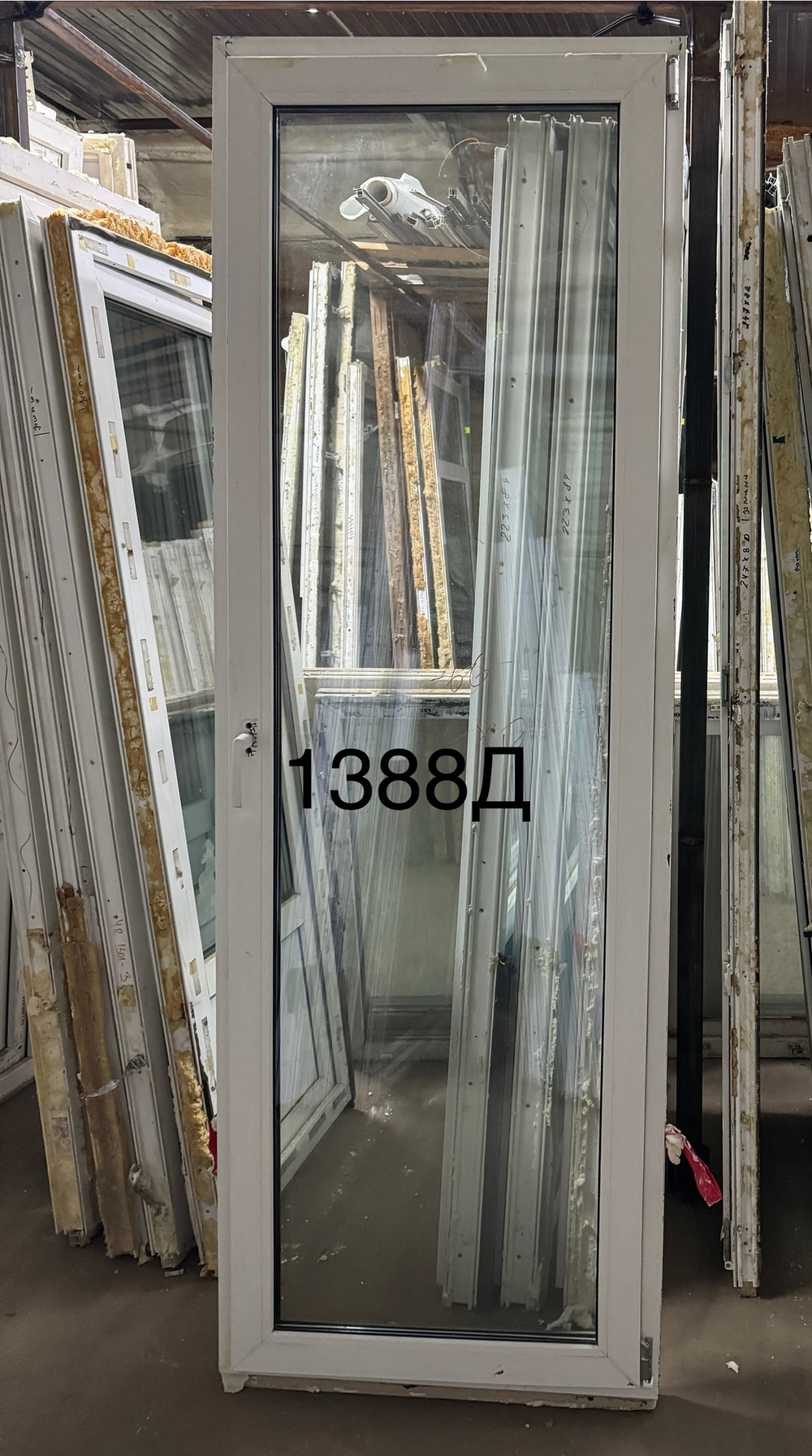 Дверь Пластиковая Б/У 232(в) х 80(ш) Балконная