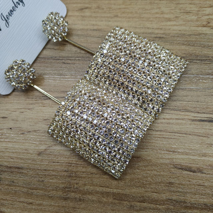 Серьги-гвоздики Royal круг из страз палочка подвеска прямоугольник 13 х 16 кристаллов металл золотистый 6,5 см