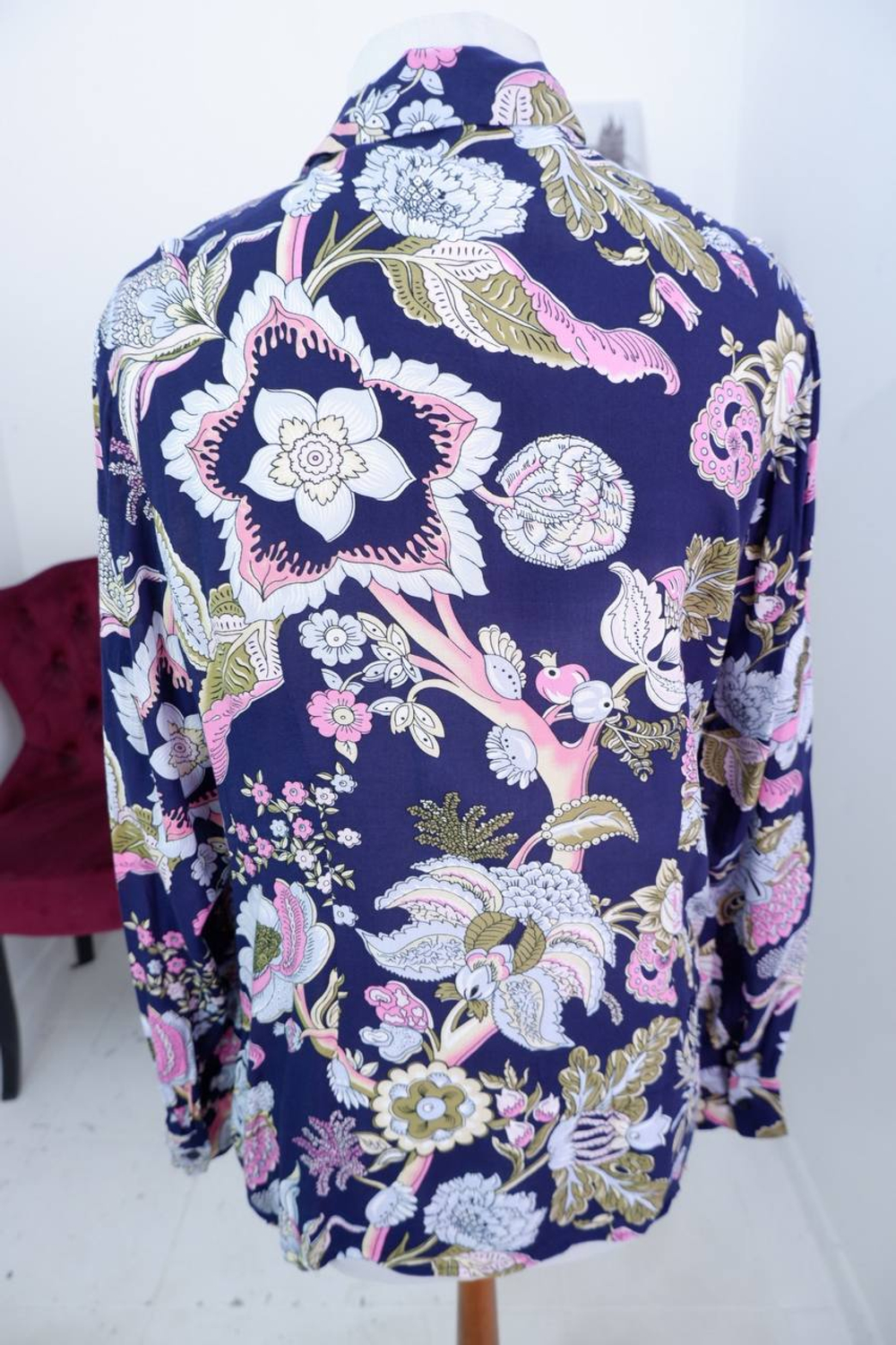 Рубашка пестрая визуально из вискозы, маркировка 52, визуально на 48-50 размер