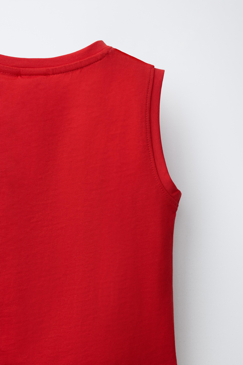 ZARA ОДНОТОННАЯ ФУТБОЛКА С КАРМАНОМ, КРАСНЫЙ