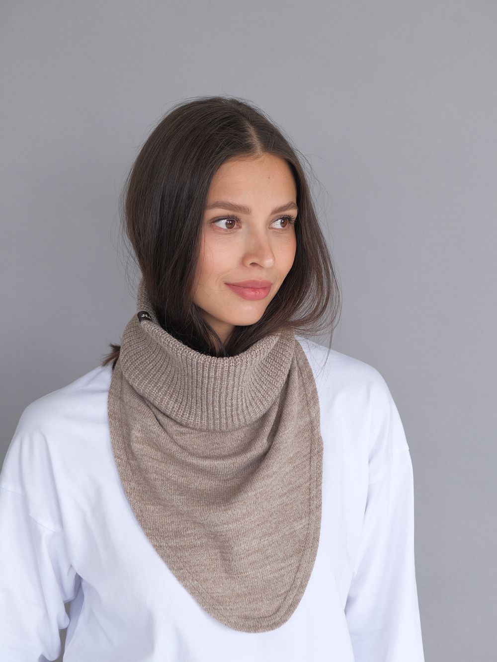 Манишка вязаная (Тауп)