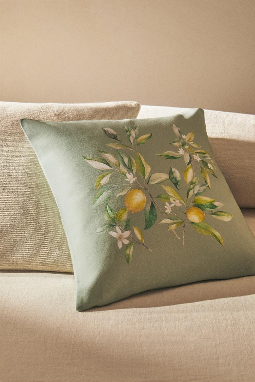 ZARA HOME ЧЕХОЛ ДЛЯ ДЕКОРАТИВНОЙ ПОДУШКИ С ПРИНТОМ «ЛИМОНЫ», ЗЕЛЕНЫЙ