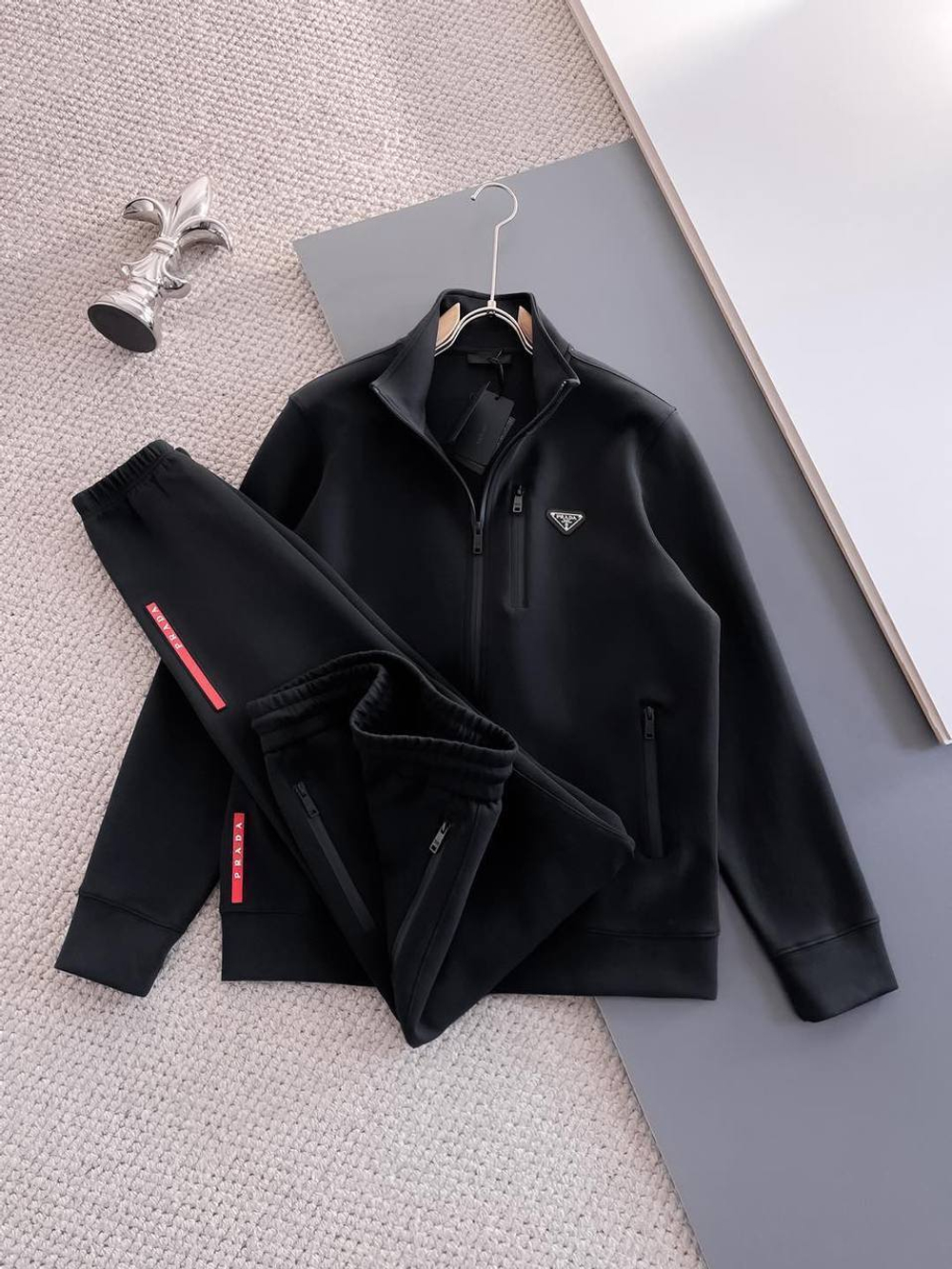 Спортивный костюм Prada