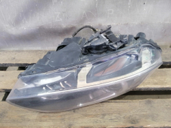 Фара правая ксенон Volvo S60 V60 Cross Country 13-18 Б/У Оригинал 31420262