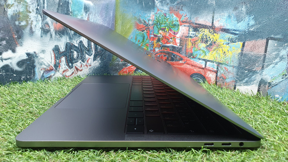 MacBook pro 13 2019 Retina A1989 i5/8Gb/256Gb