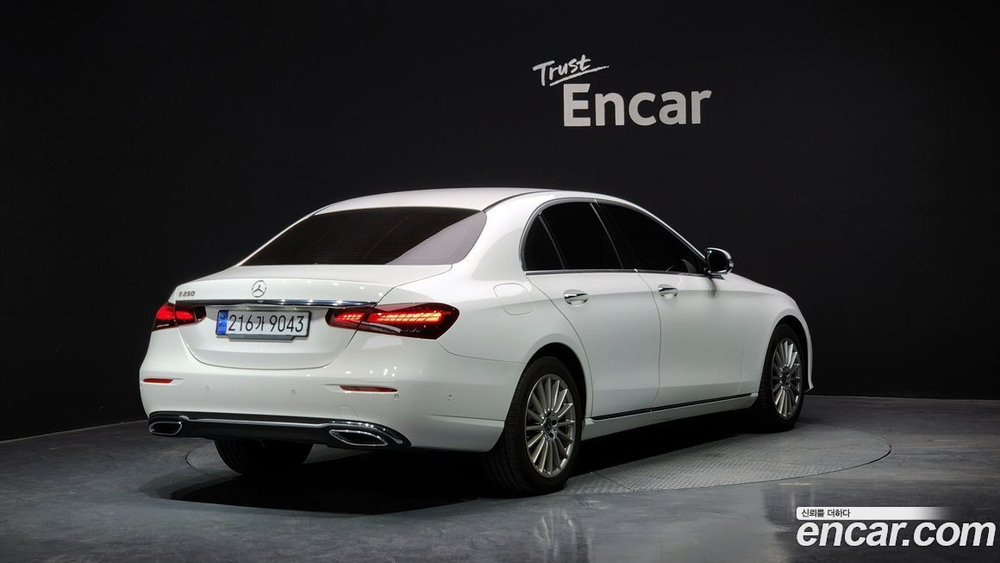 Mercedes-Benz E-Class W213 E250 Exclusive (12.2021)