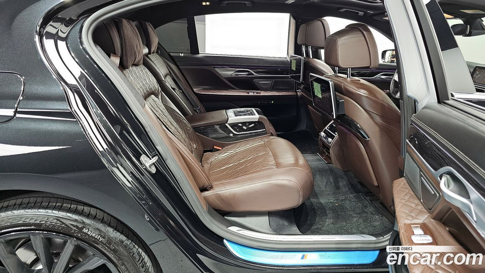 BMW 7 Series (G11) 730Ld xDrive M Sports (01.2020)