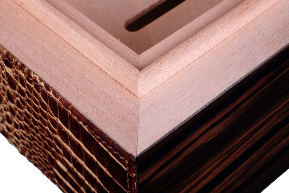 Хьюмидор Gentili на 75 сигар Limited Edition Croco light