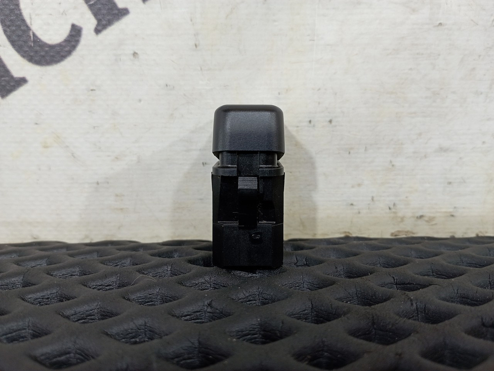 Кнопка массы