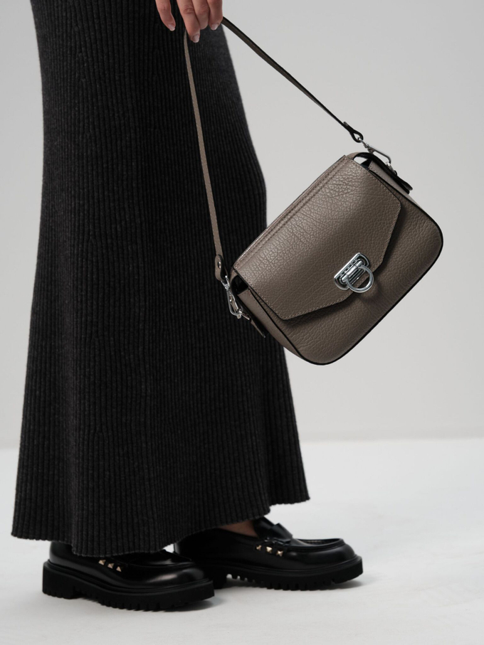 Сумка кожаная через плечо серо-коричневая