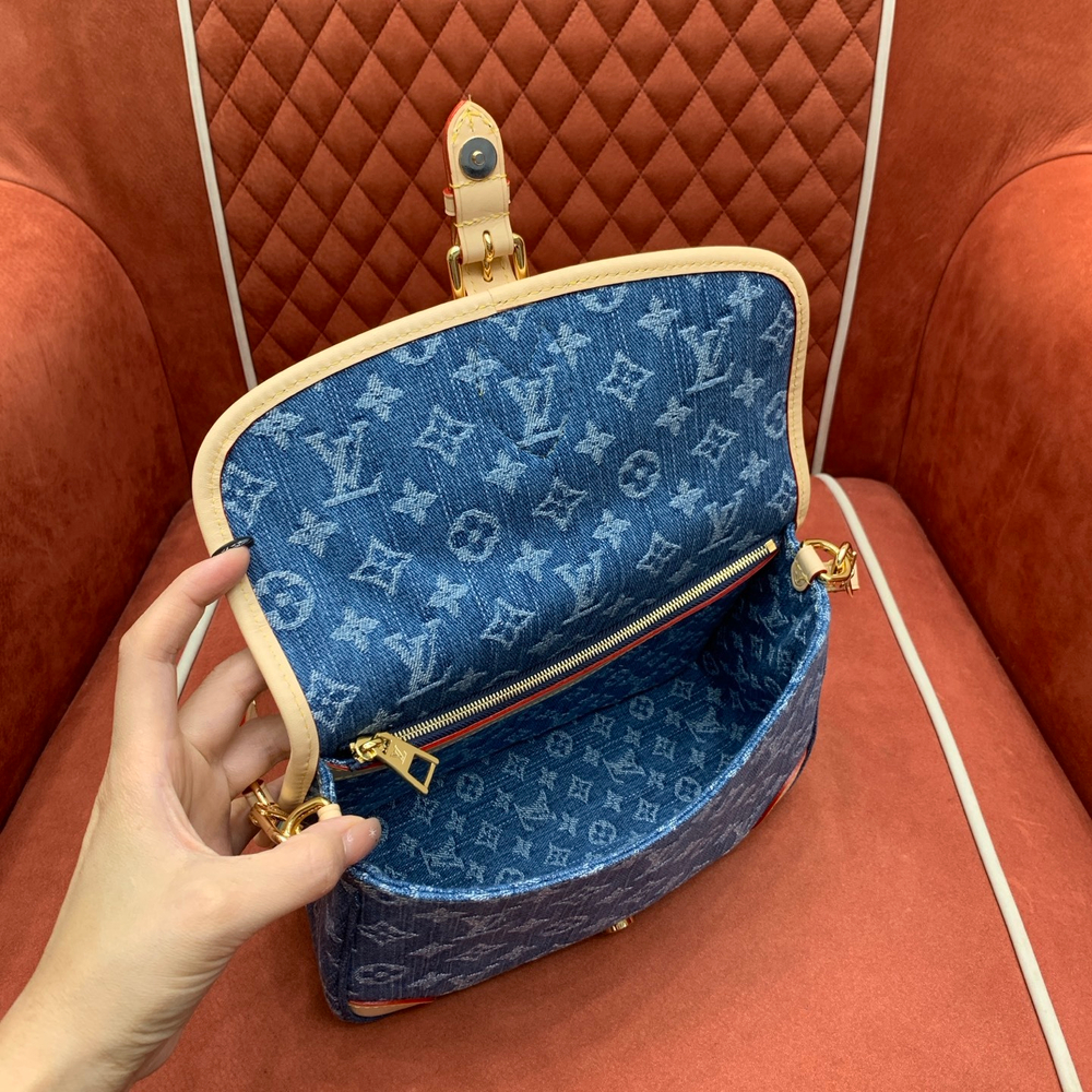 Louis Vuitton Diane