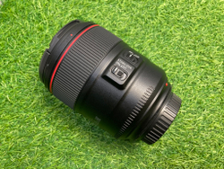 Canon EF 85mm 1.4L IS USM
