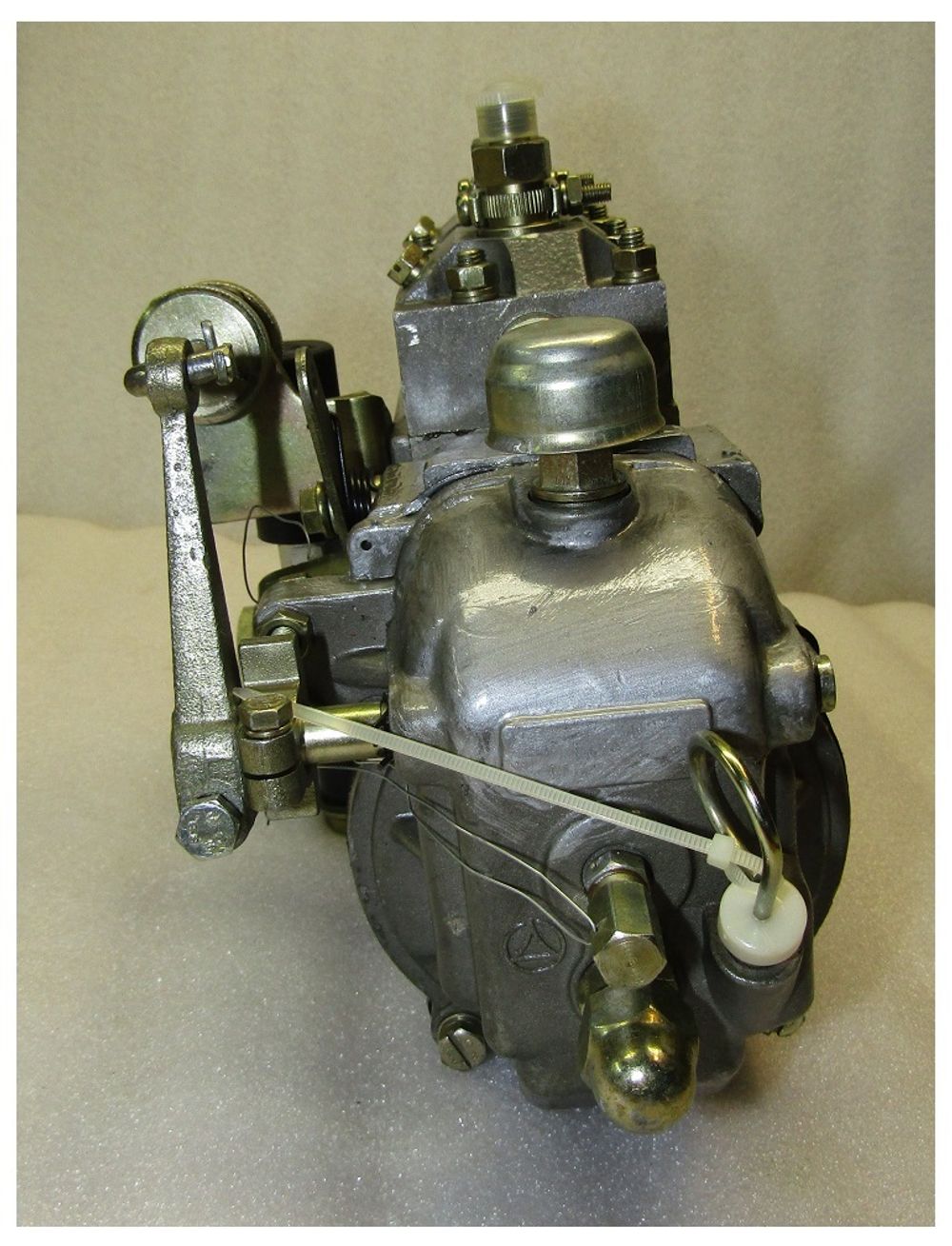 Насос топливный высокого давления TDQ 30 4L/Fuel Injection Pump