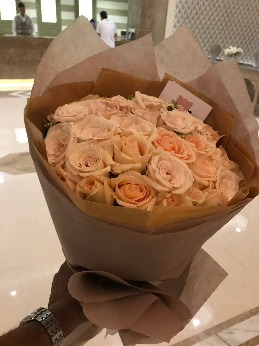 Букет из 31 нежно-розовой розы