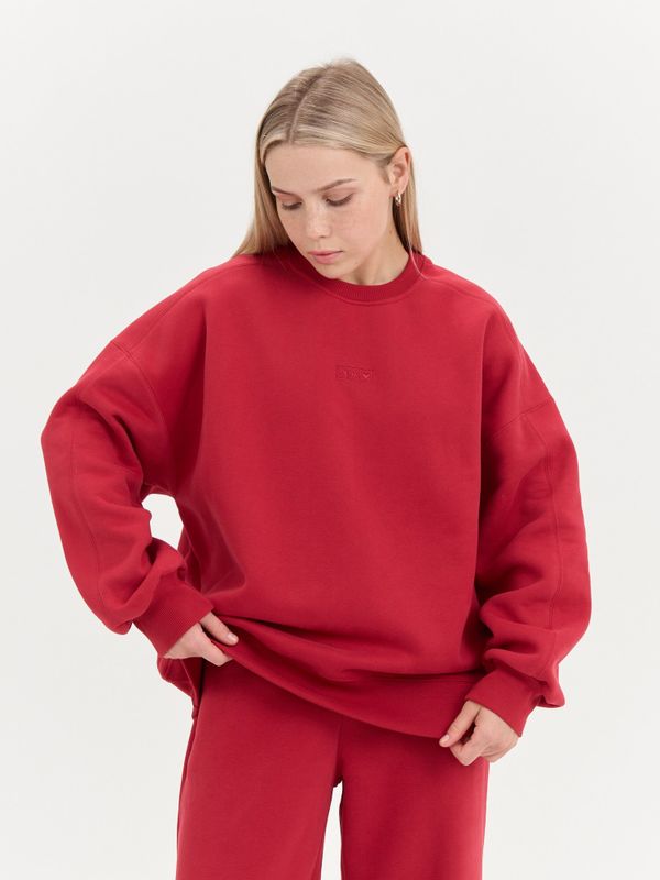 Свитшот с велюровым эффектом 