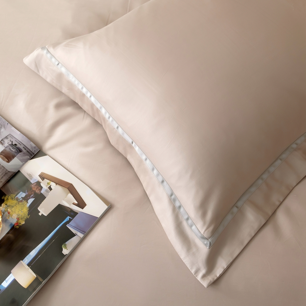 Комплект постельного белья Однотонный Сатин Премиум широкий кант OCPK018