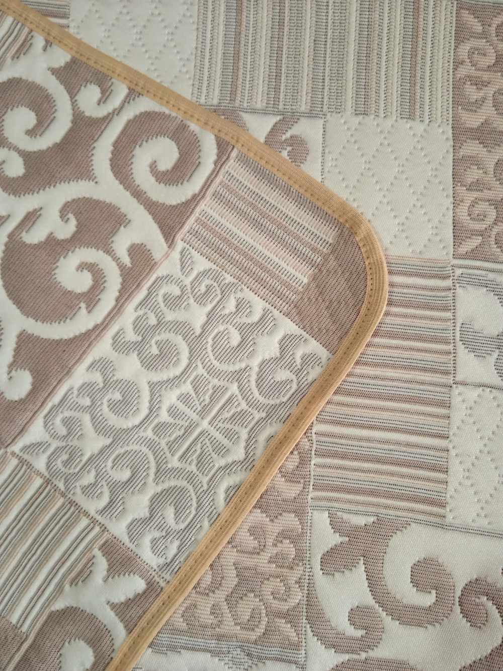 Покрывало жаккардовое двухстороннее Нежность 151-18 евро (240х200)