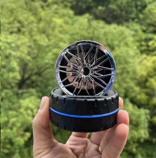 Ароматизатор на панель ЛИТОЙ ДИСК/КОЛЕСО на солнечной батарее, вращающийся (P.R.C.)