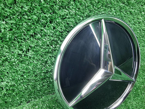 Эмблема решетки радиатора Mercedes GLE V167 18-24