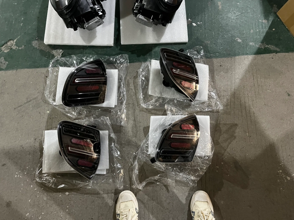 Фары заднего бампера Porsche Cayenne 958.1 2010–2014