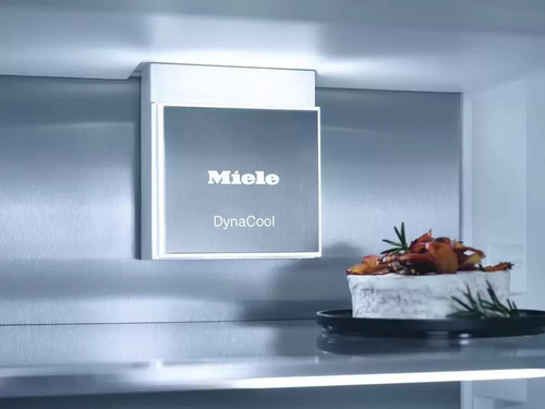 Встраиваемый холодильник Miele KFN 7774 C
