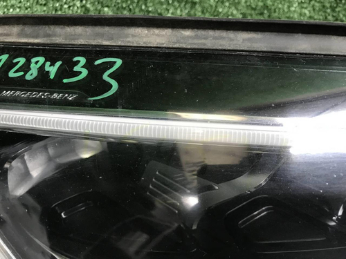 Фара правая Mercedes GLC X253 (19-22) LED